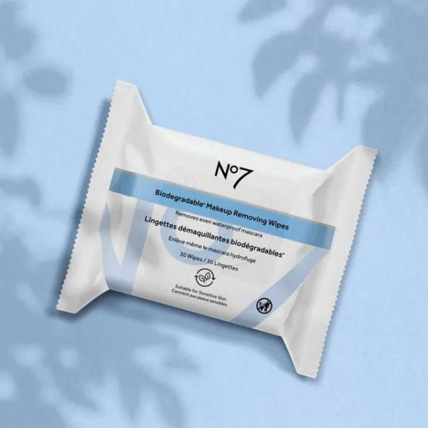 No7 Radiant Results Revitalising Cleansing Wipes
